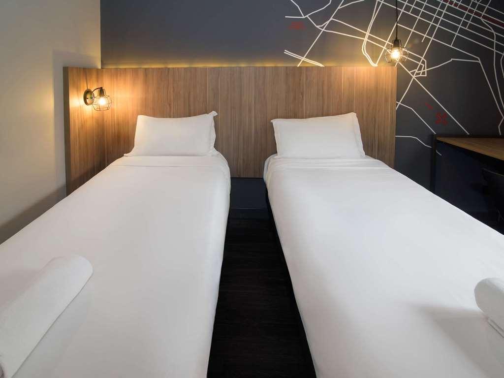 Ibis Curitiba Batel Hotell Rum bild