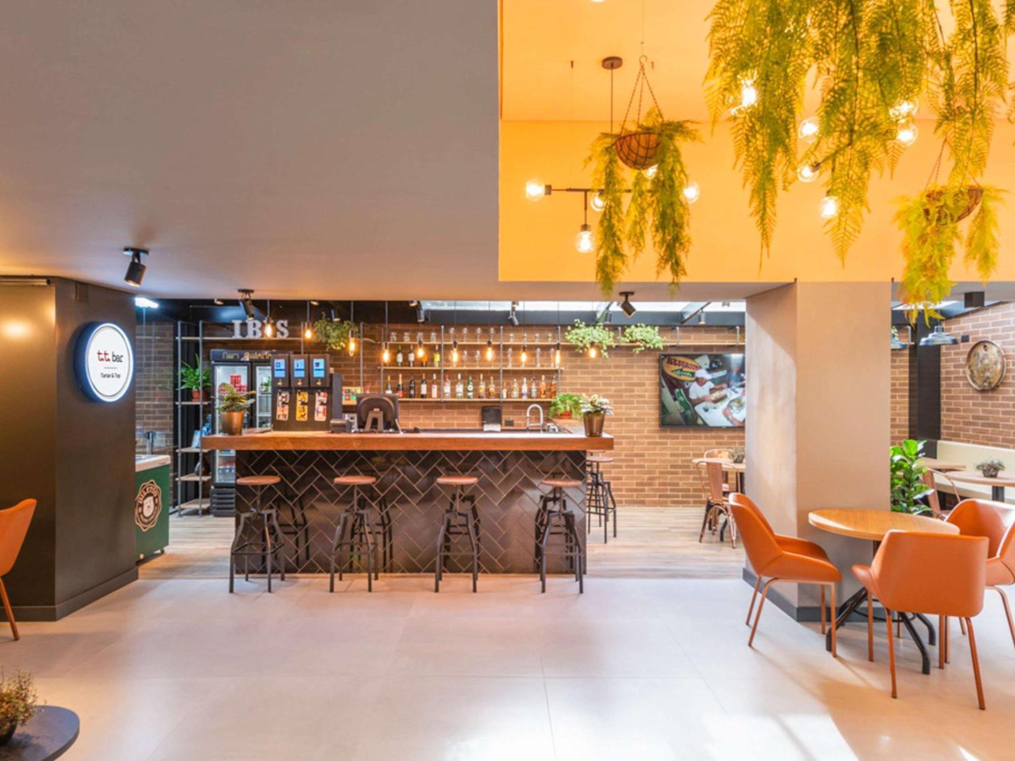 Ibis Curitiba Batel Hotell Exteriör bild