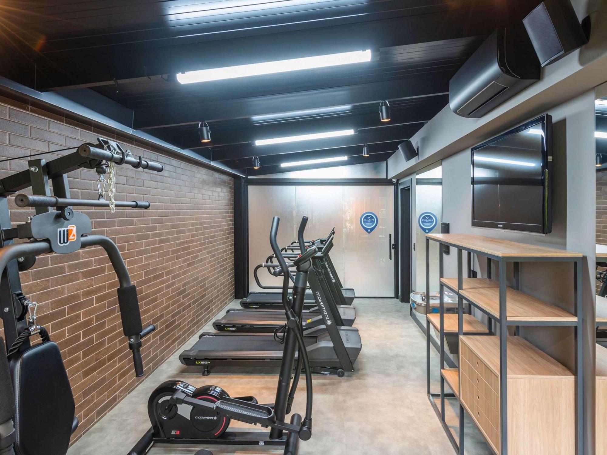 Ibis Curitiba Batel Hotell Exteriör bild